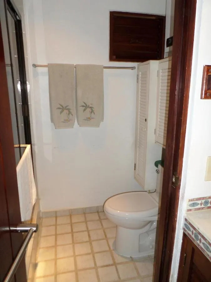 Apartment Humble, Right On The Beach Akumal Mexico
