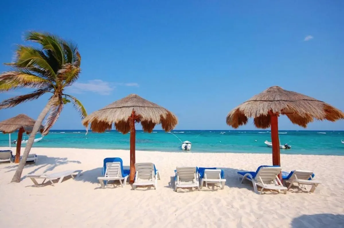 Apartment Humble, Right On The Beach Akumal