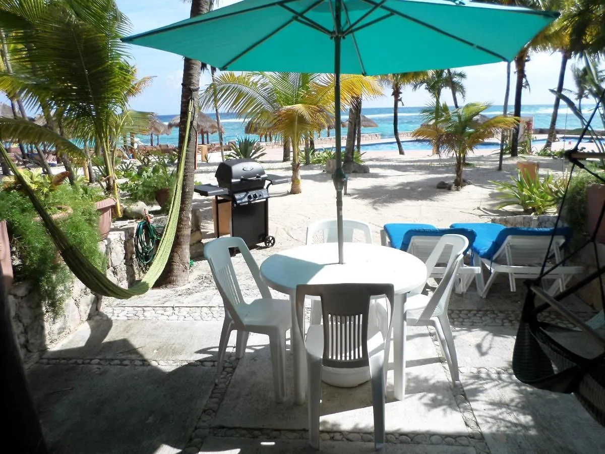 Apartment Humble, Right On The Beach Akumal